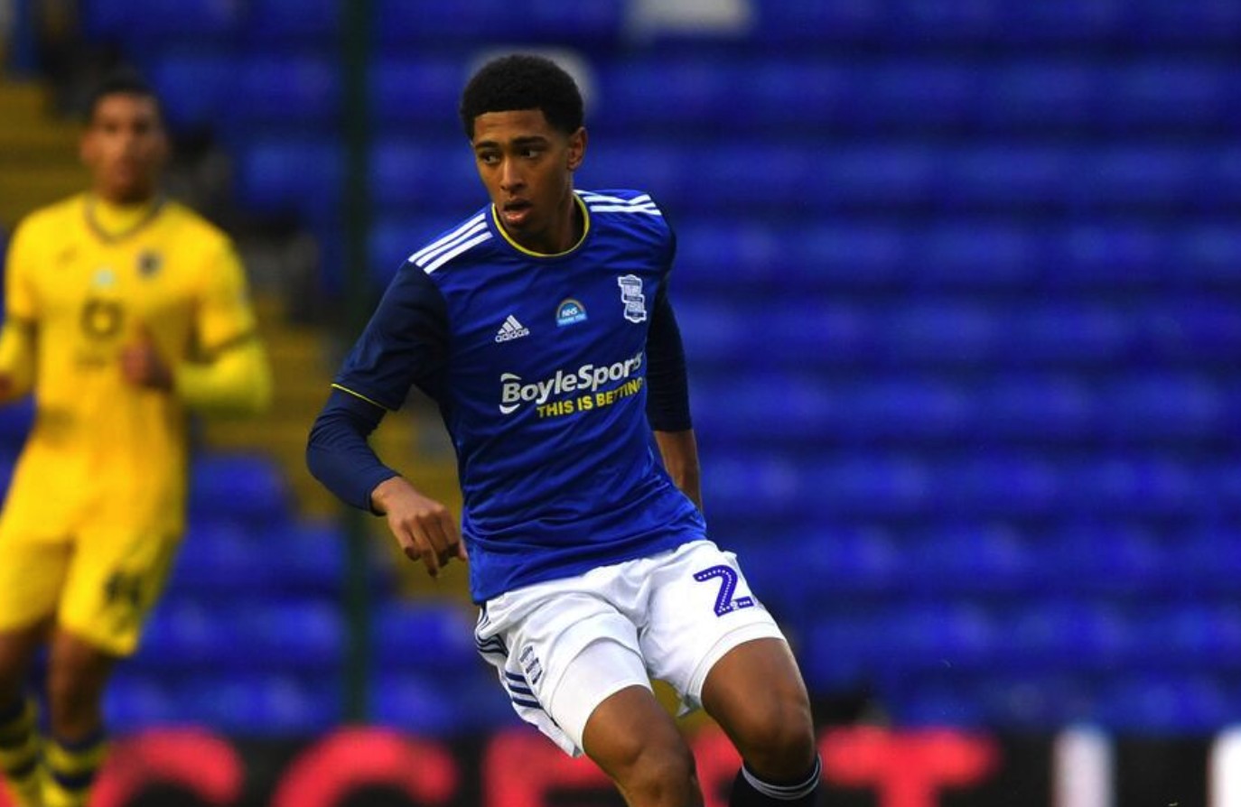 战狼队贡献2射1传！官方：B费当选英超第十五轮最佳球员（对阵狼队2射1传！官方：B费当选英超第15轮最佳球员）