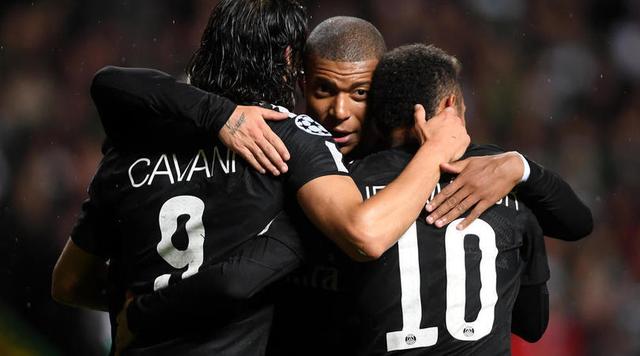 马丁内斯：C罗在葡萄牙不存在“特殊待遇”，每名球员都应被认真对待（马丁内斯：C罗在葡萄牙无“特权”，全队球员一视同仁）