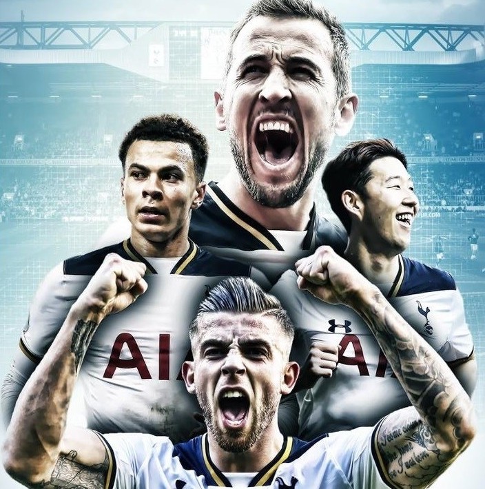 揭幕战温馨一幕！李春江受邀观看广厦总冠军颁奖仪式，受到热烈欢迎（揭幕夜暖心时刻：李春江受邀见证广厦加冕仪式，现场热烈欢迎）