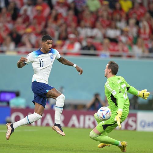 英超100球最快球员榜：哈兰德111场居首，希勒第二，凯恩第三（英超破百球速度榜：哈兰德111场登顶，希勒居次，凯恩第三）