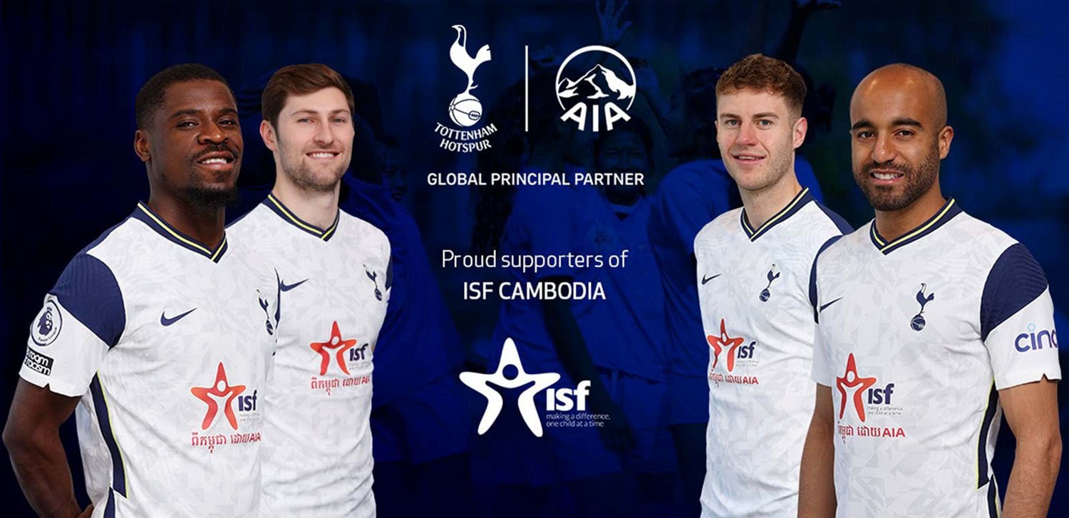 拉波尔塔参加前巴萨球员协会圣诞晚宴，部分退役球员出席（拉波尔塔现身巴萨前球员协会圣诞晚宴，多位退役球员到场）