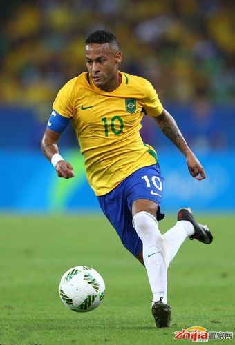 早报：推开门重逢再相拥？（早报：开门相逢，能再拥抱吗？）