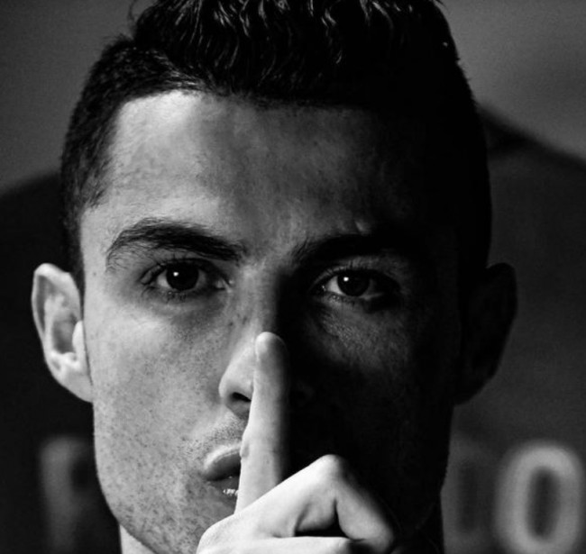 萨拉赫被抛弃？利物浦赢球与他无关 五年未见如此屈辱（萨拉赫被冷落？利物浦赢球无关他事，五年来未有之辱）