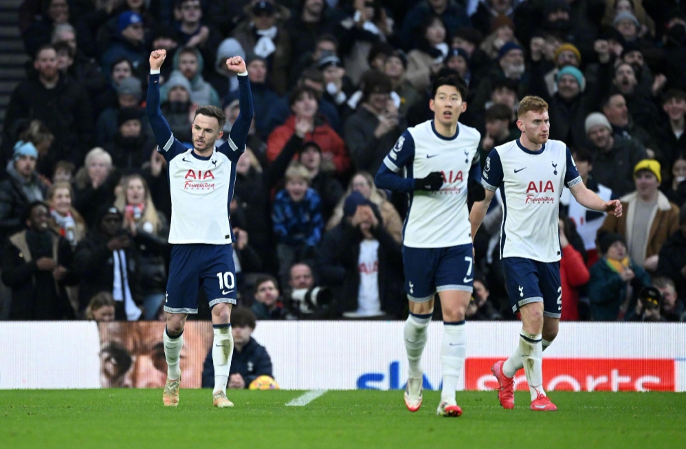 海纳：有一两家英超球队曾对孔帕尼有意，但我们是拜仁慕尼黑（海纳：一两家英超队曾追逐孔帕尼，但我们是拜仁慕尼黑）