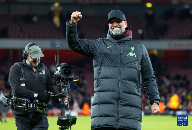 萨拉赫怒怼利物浦，欧文紧急发声引发热议！（萨拉赫怒批利物浦，欧文火速回应引爆热议！）