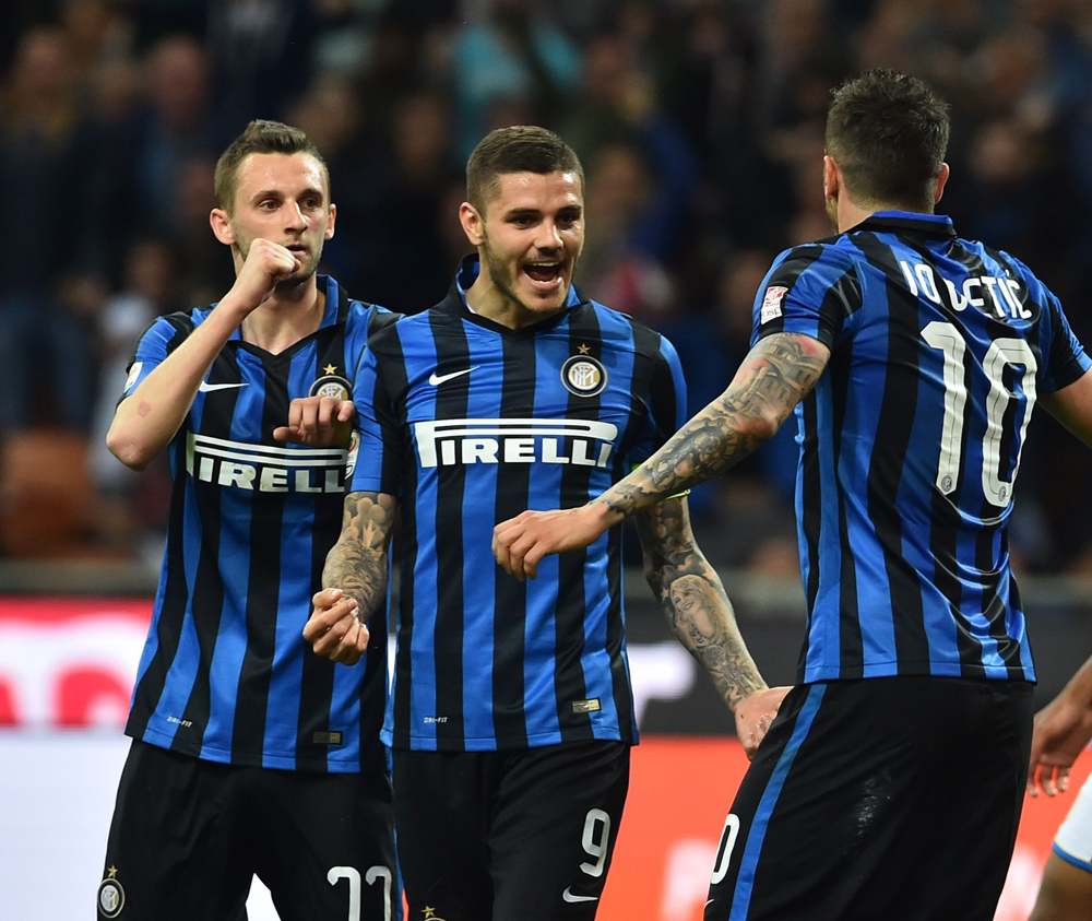 浓眉解析赢球关键：下半场复苏靠耐心，内线进攻是球队根基（浓眉剖析取胜关键：耐心助下半场回暖，内线进攻夯实球队根基）