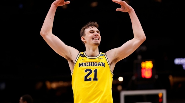 AC米兰不 AC米兰不